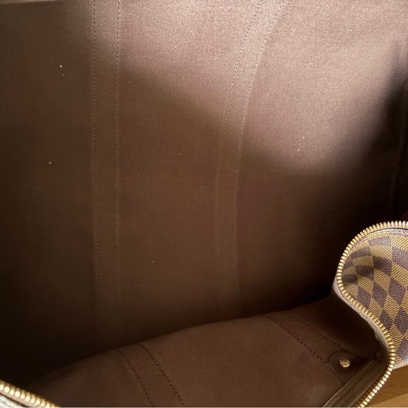 LV Damier Keepall w/ D Rings - Picture 9 of 12